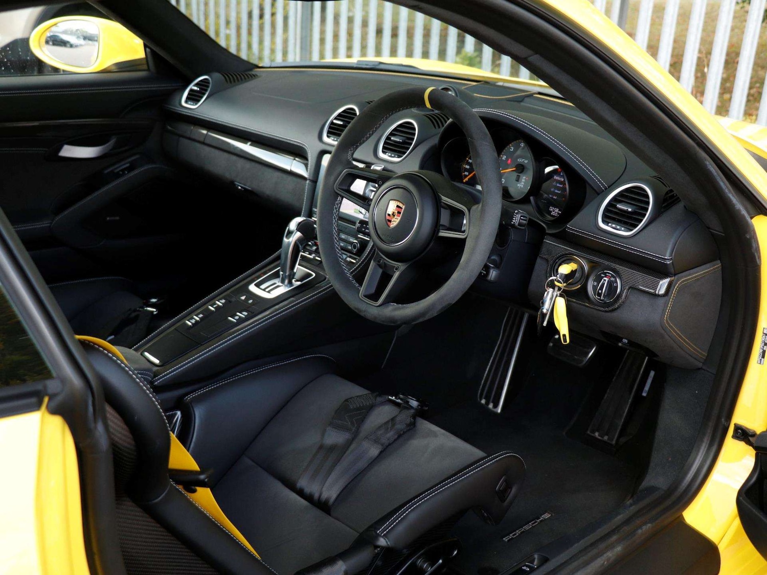 Used Porsche Cayman 2022 for sale - 76125798: Photo 10