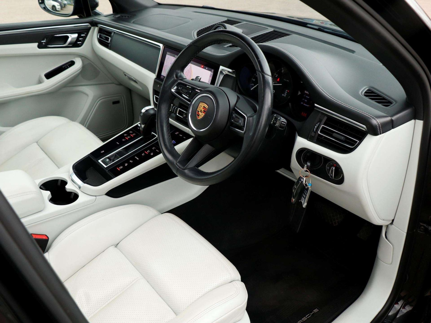 Used Porsche Macan 2022 for sale - 77726807: Photo 11