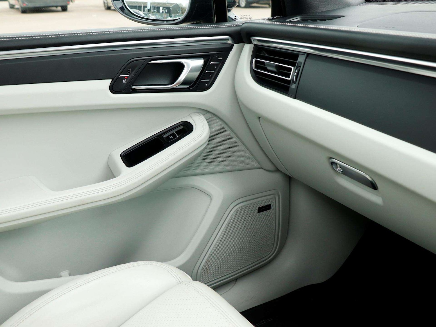 Used Porsche Macan 2022 for sale - 77726807: Photo 22