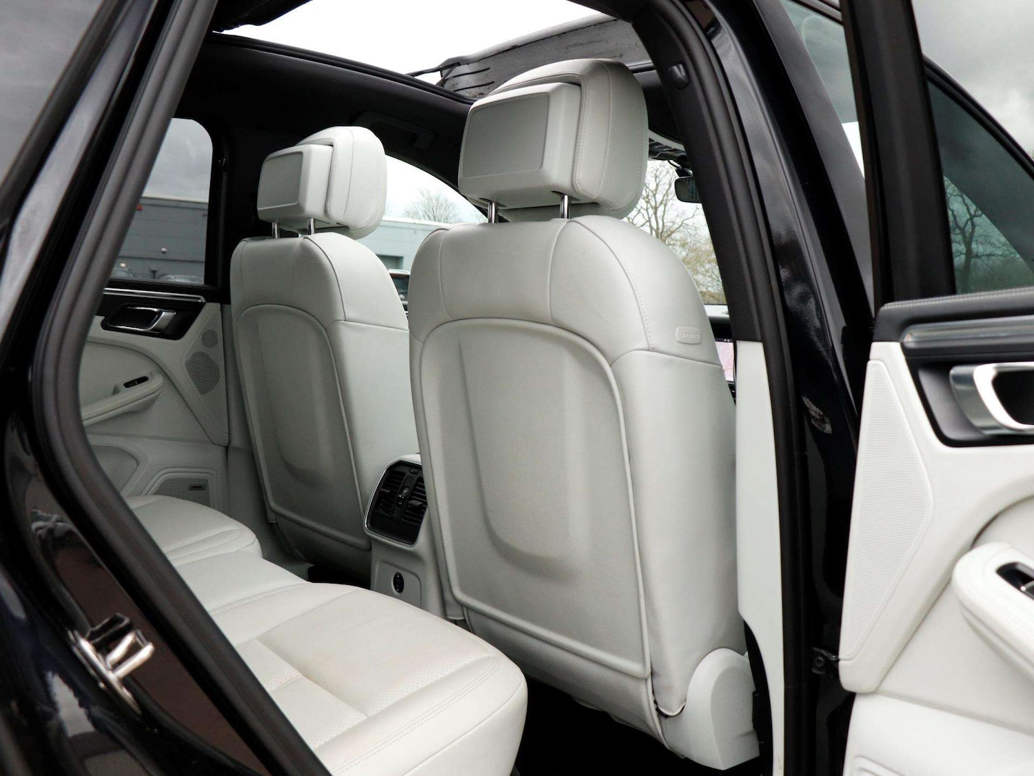 Used Porsche Macan 2022 for sale - 77726807: Photo 28