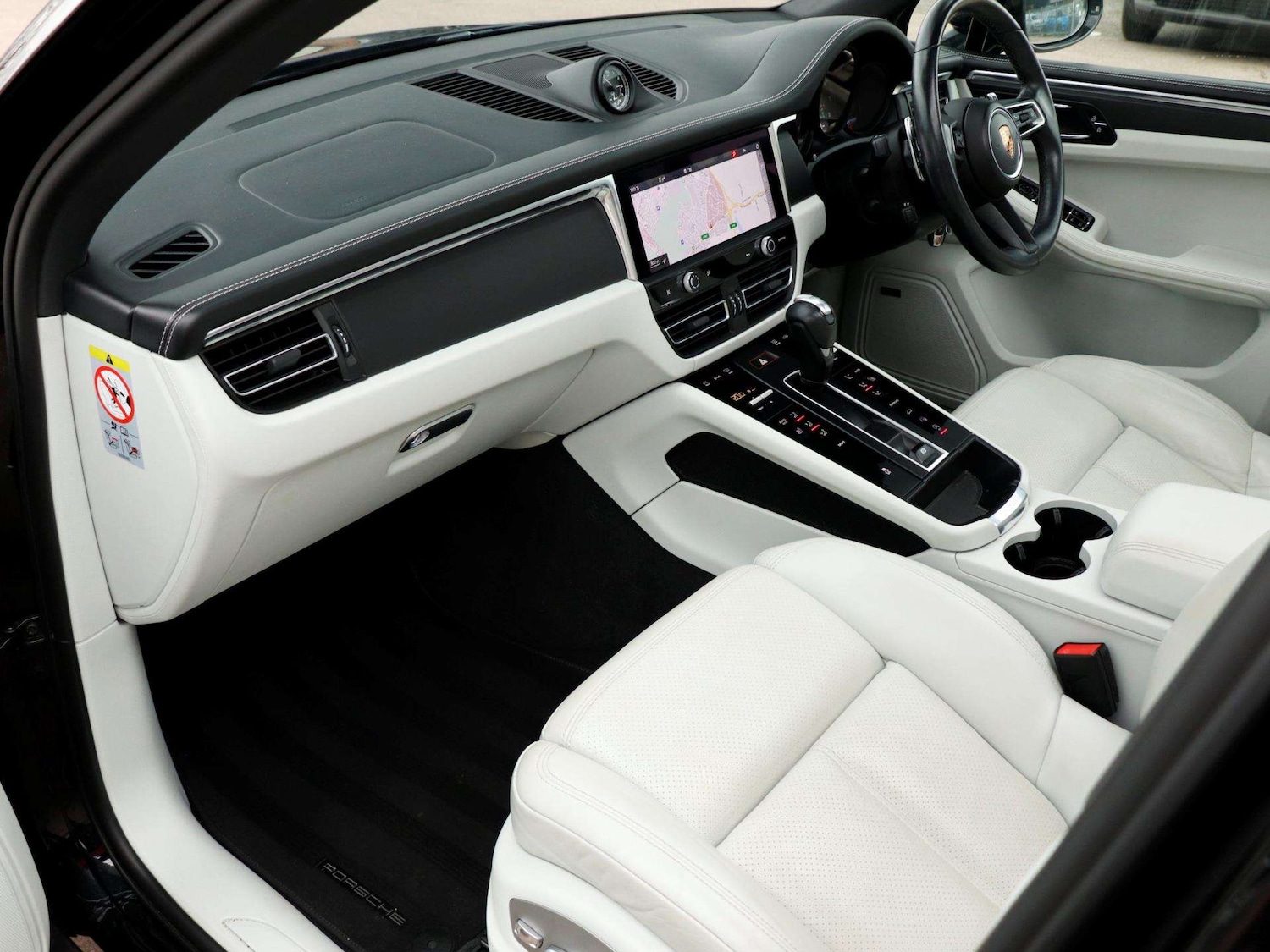 Used Porsche Macan 2022 for sale - 77726807: Photo 9