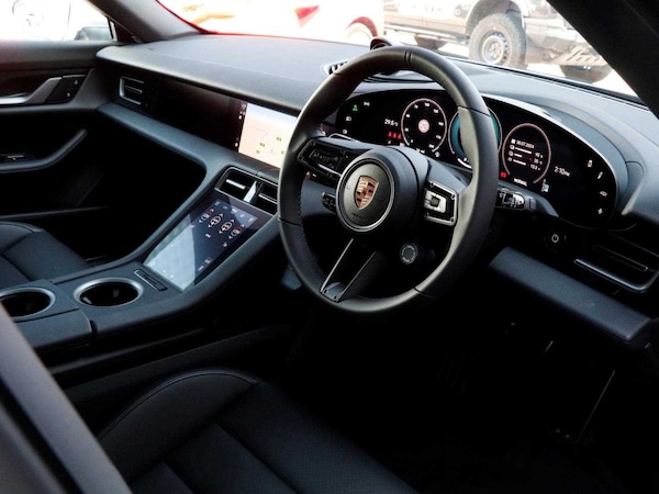 Used Porsche Taycan 2024 for sale - 73996433: Photo 11