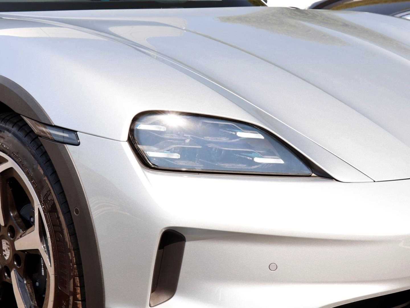 Vehicle 33