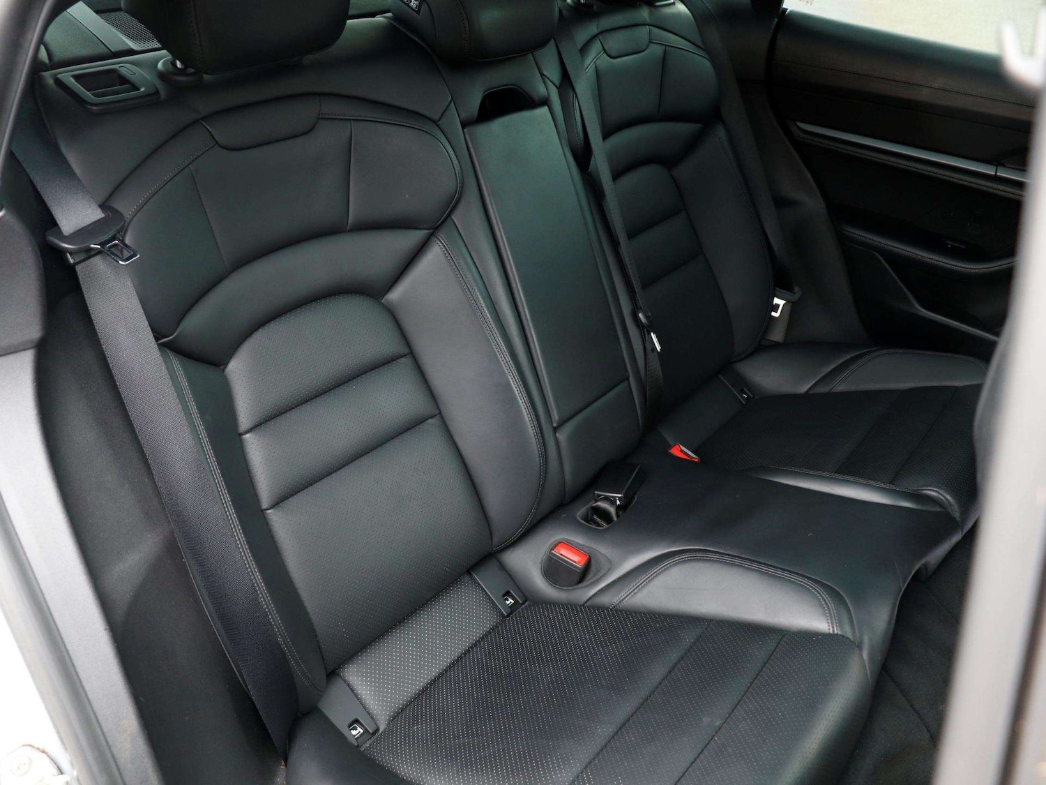 Used Porsche Taycan for sale - 77661325: Photo 26