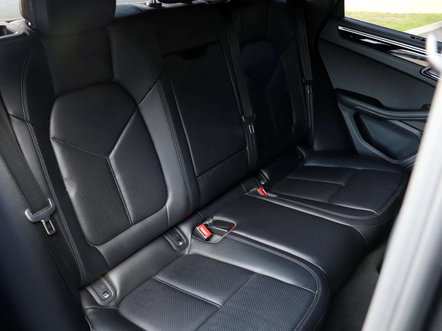 Used Porsche Macan 2018 for sale - 76125915: Photo 24