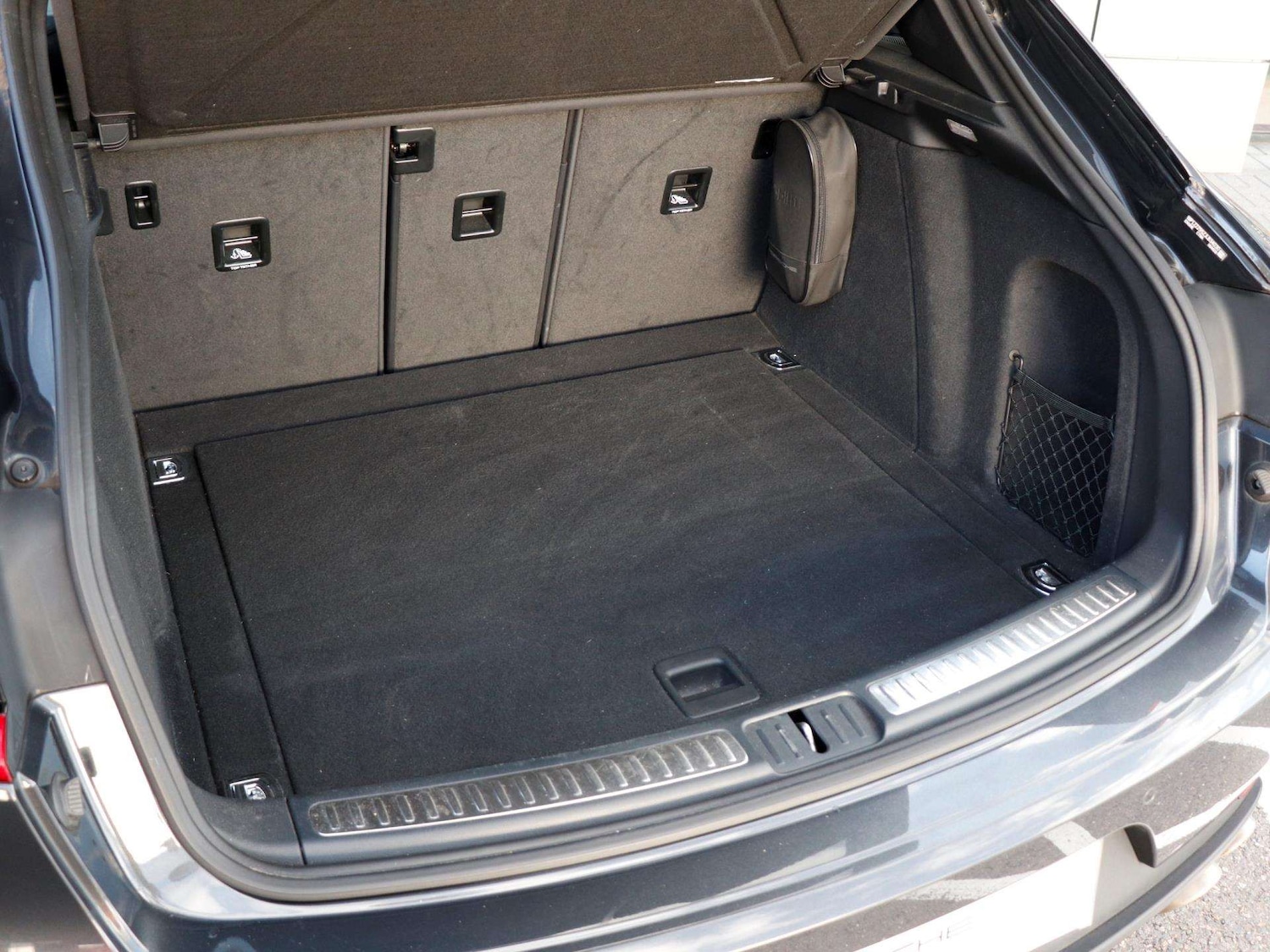 Used Porsche Macan 2018 for sale - 76125915: Photo 26