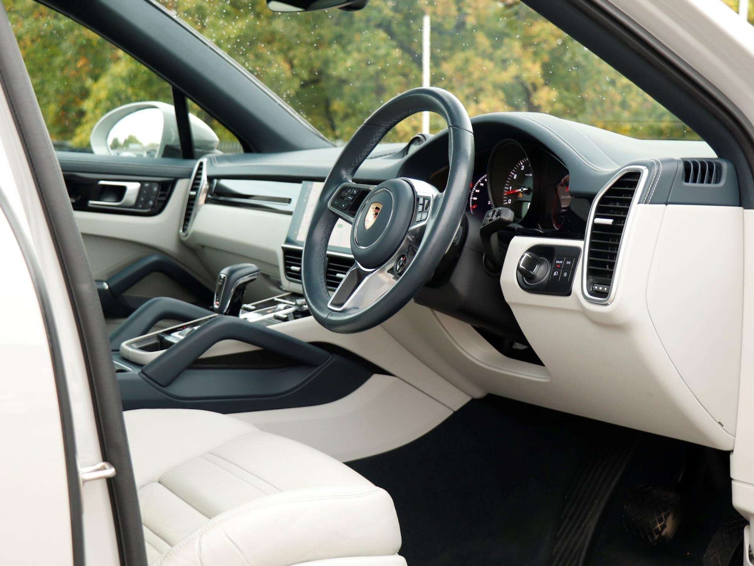 Used Porsche Cayenne 2021 for sale - 76141927: Photo 11