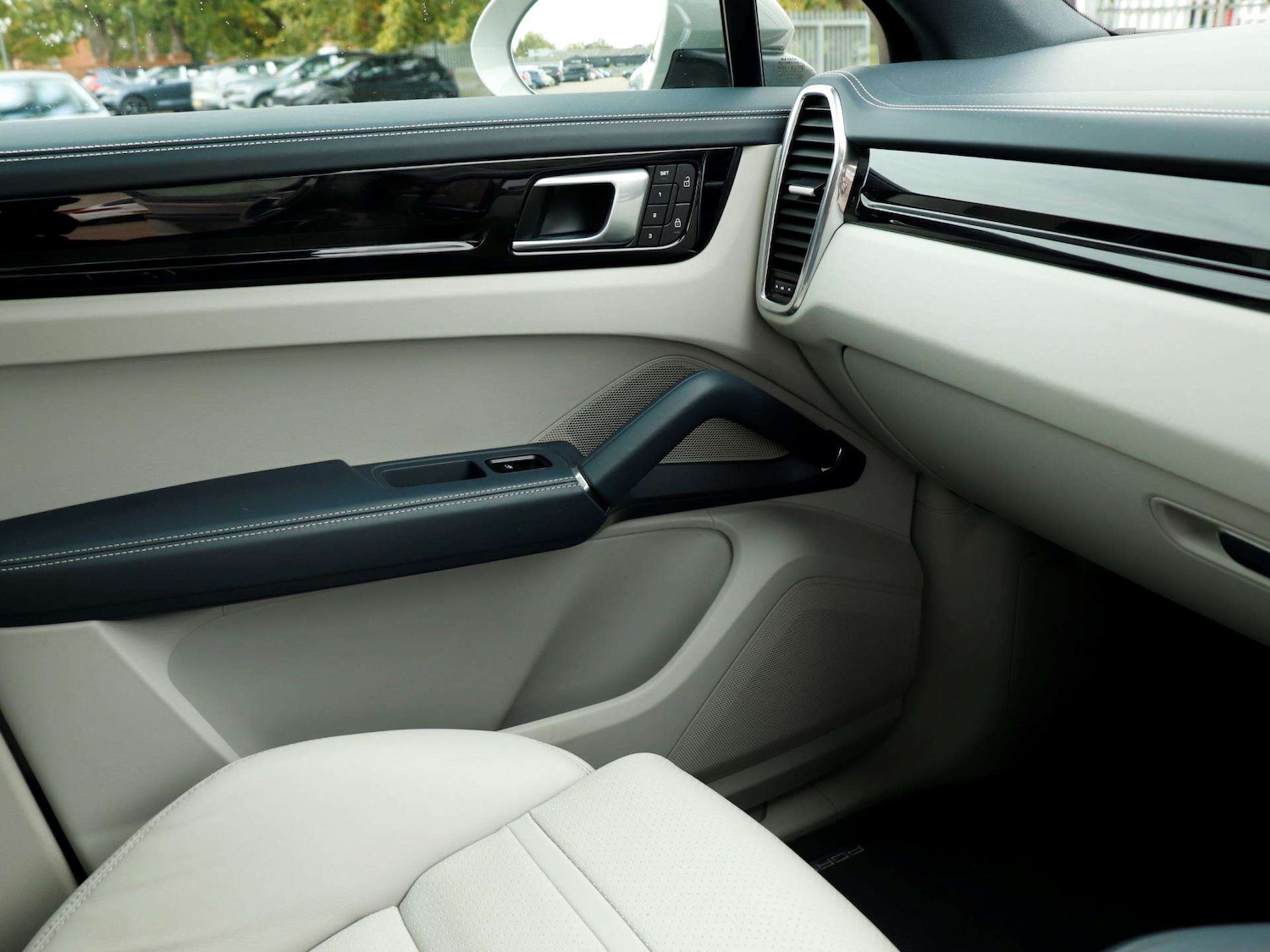 Used Porsche Cayenne 2021 for sale - 76141927: Photo 23