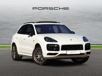 Used Porsche Cayenne 2023 for sale - 77943355: Photo