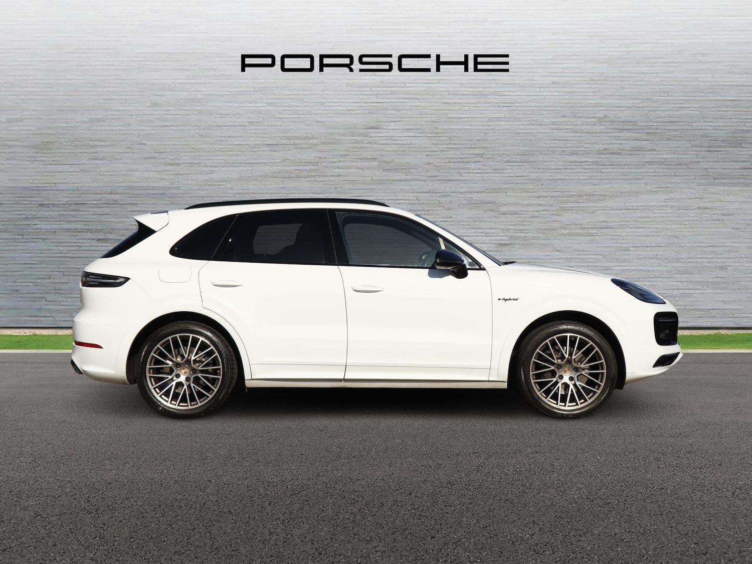 Used Porsche Cayenne 2023 for sale - 77943355: Photo 3