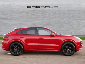 Used Porsche Cayenne 2025 for sale - 75496600: Photo