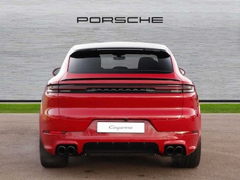 Used Porsche Cayenne 2025 for sale - 75496600: Photo