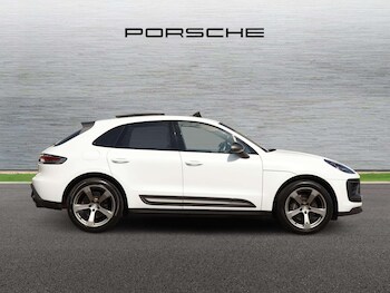 Used Porsche Macan 2023 for sale - 78407640: Photo