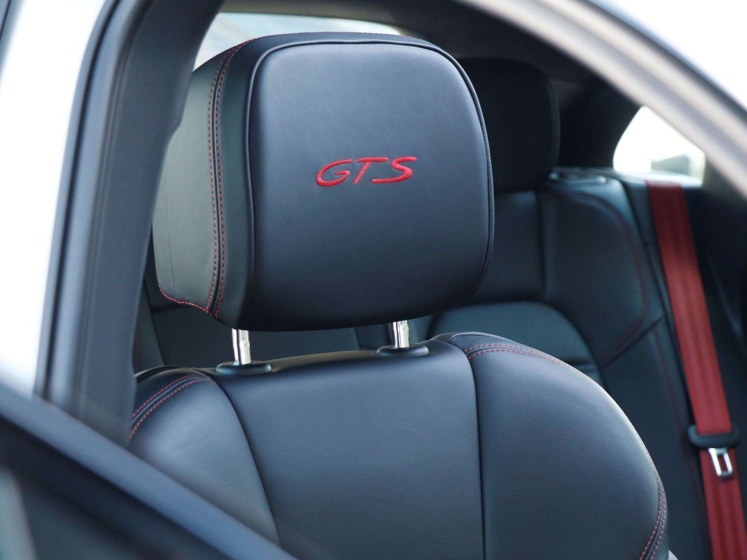 Used Porsche Macan 2023 for sale - 78037717: Photo 25