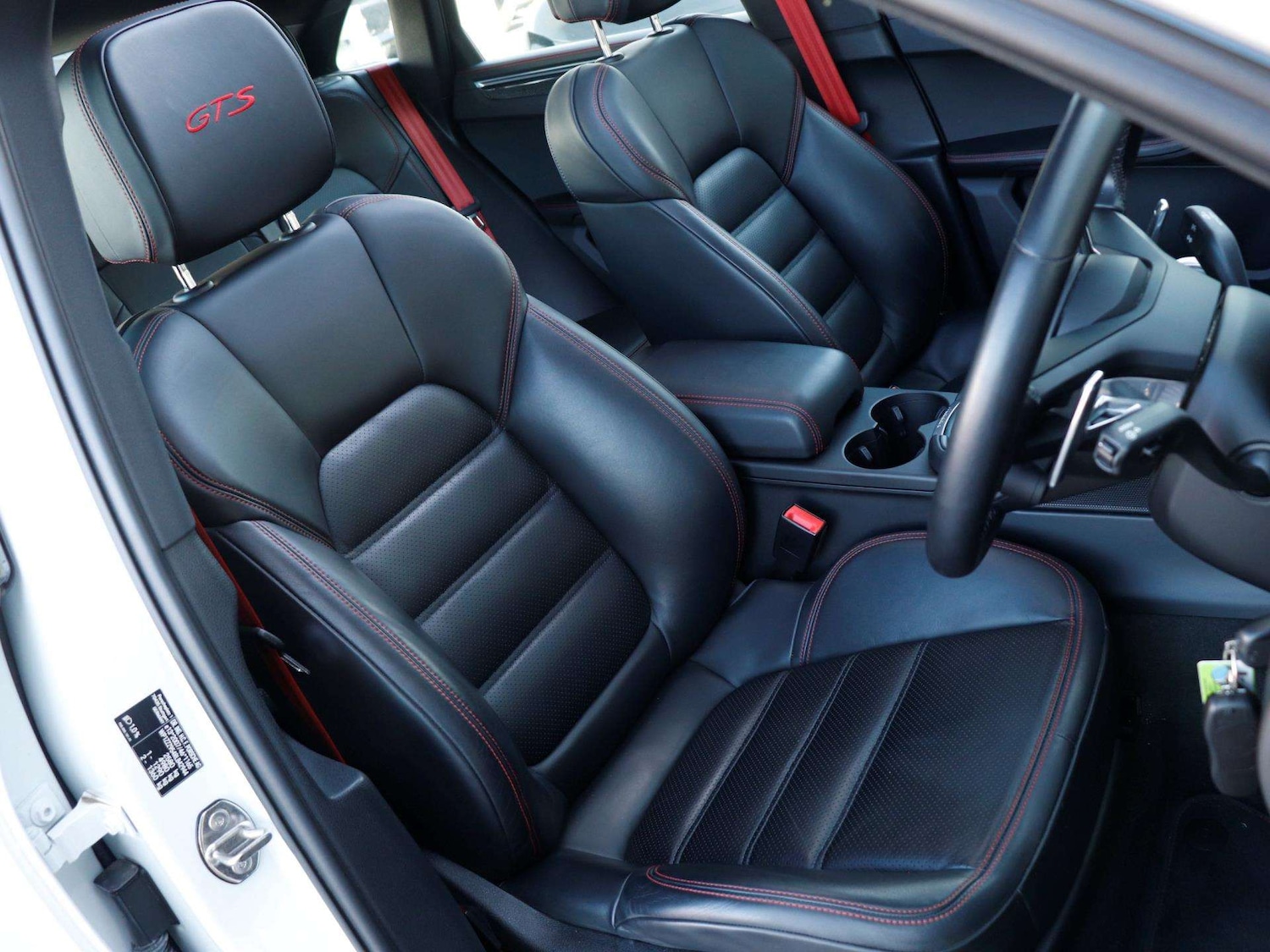 Used Porsche Macan 2023 for sale - 78037717: Photo 26