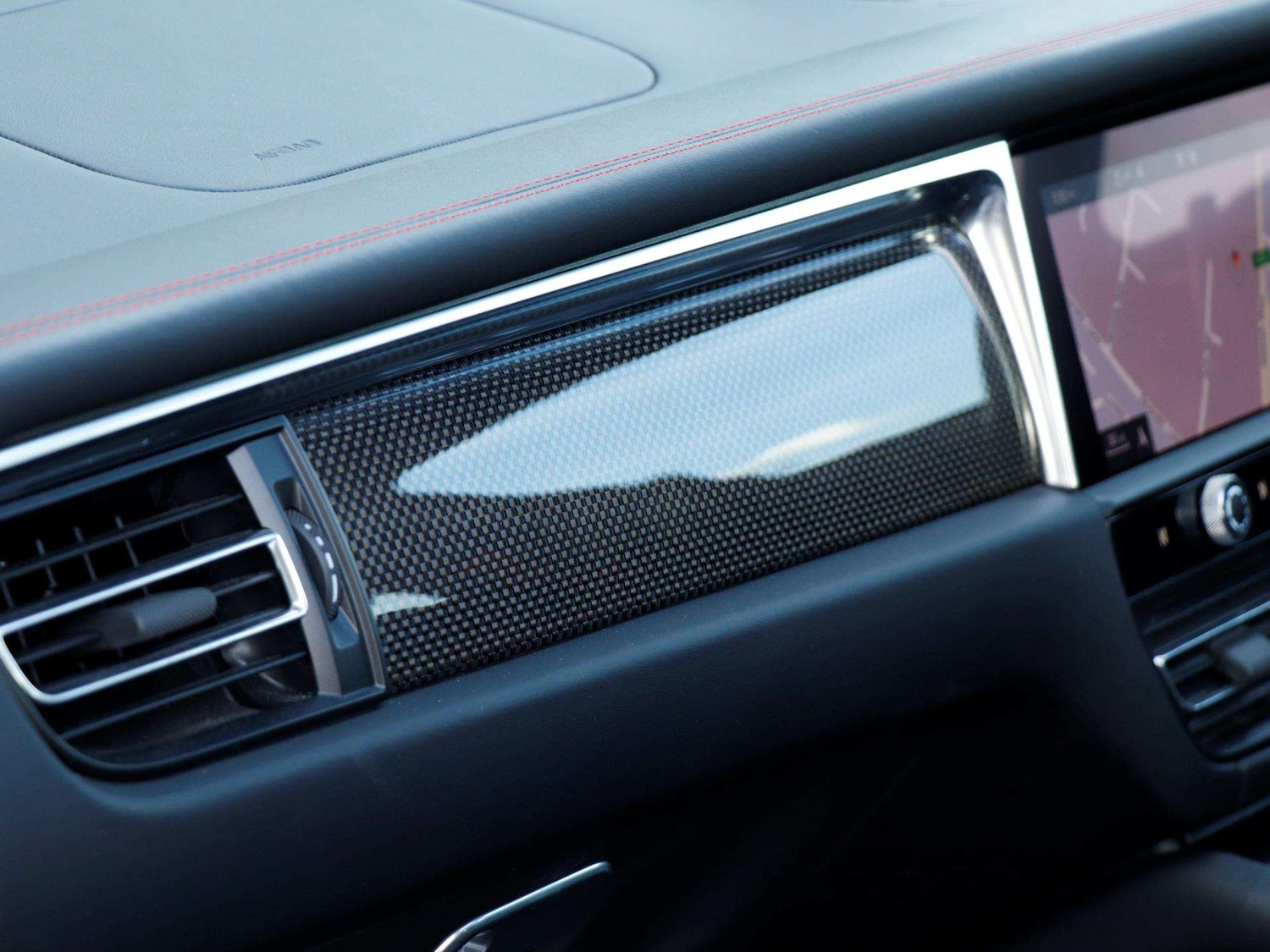 Used Porsche Macan 2023 for sale - 78037717: Photo 31