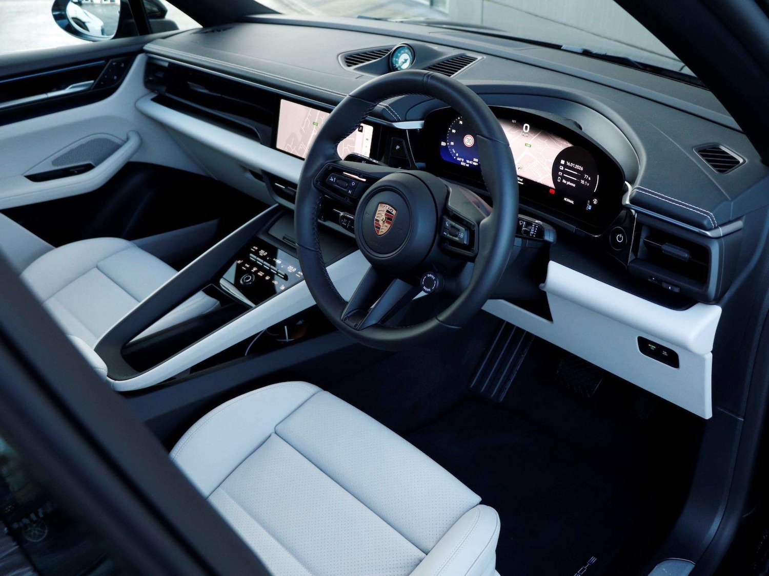 Used Porsche Macan 2026 for sale - 77257507: Photo 11