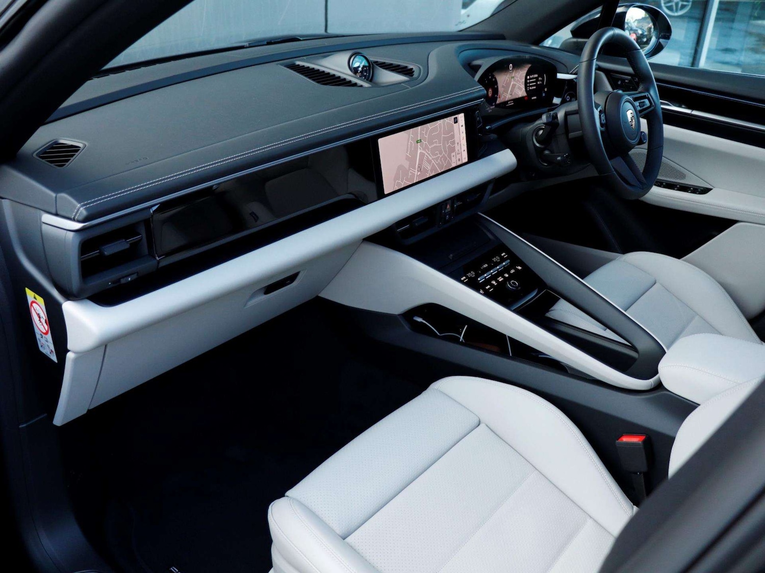 Used Porsche Macan 2026 for sale - 77257507: Photo 9