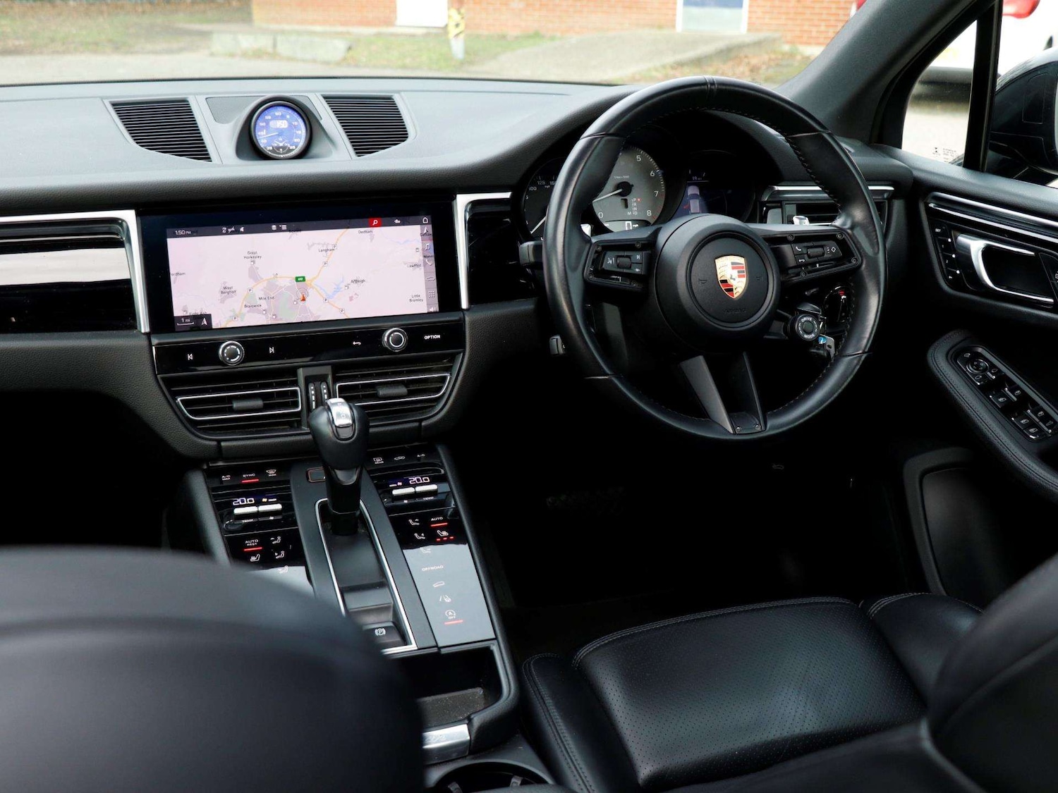 Used Porsche Macan 2021 for sale - 77348142: Photo 12