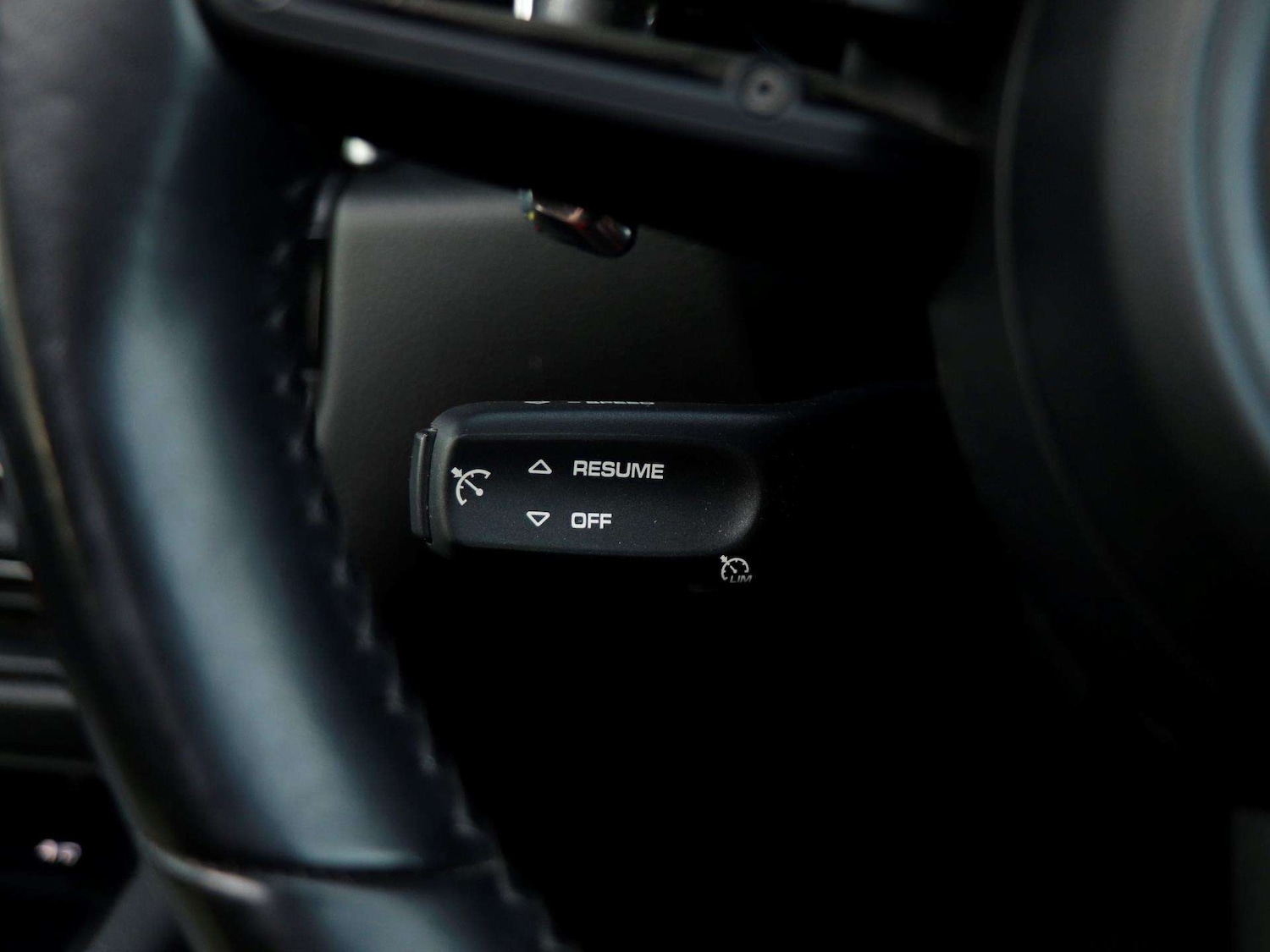 Used Porsche Macan 2021 for sale - 77348142: Photo 21