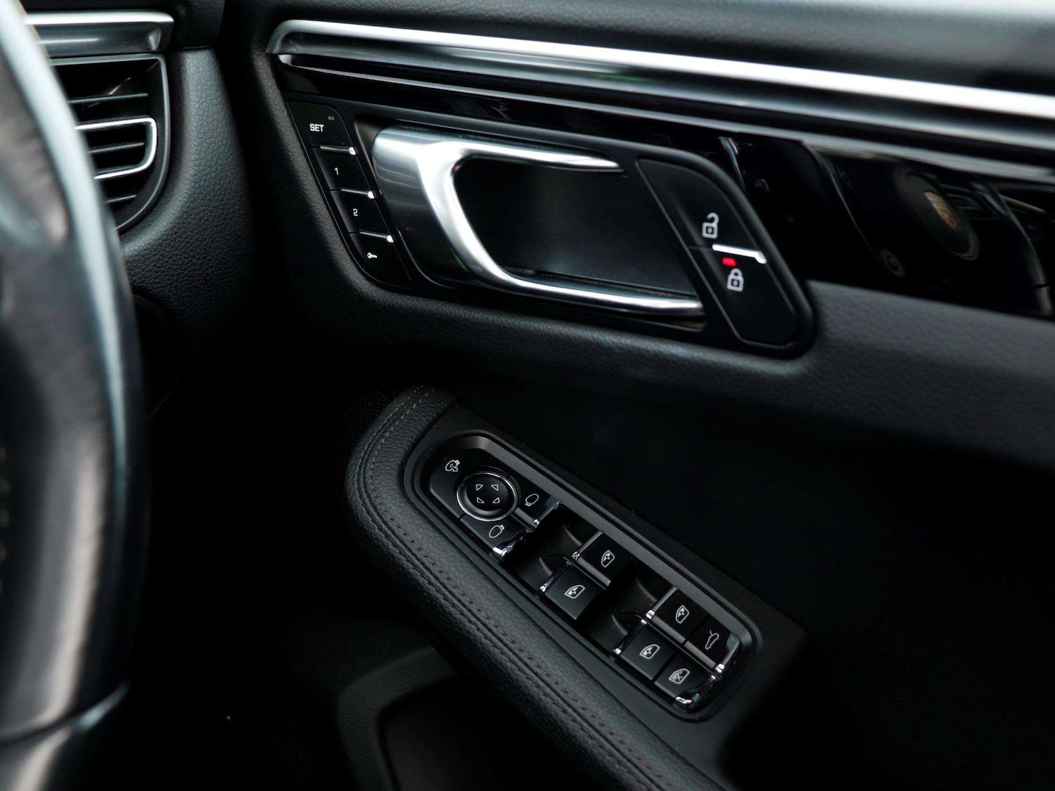 Used Porsche Macan 2021 for sale - 77348142: Photo 23