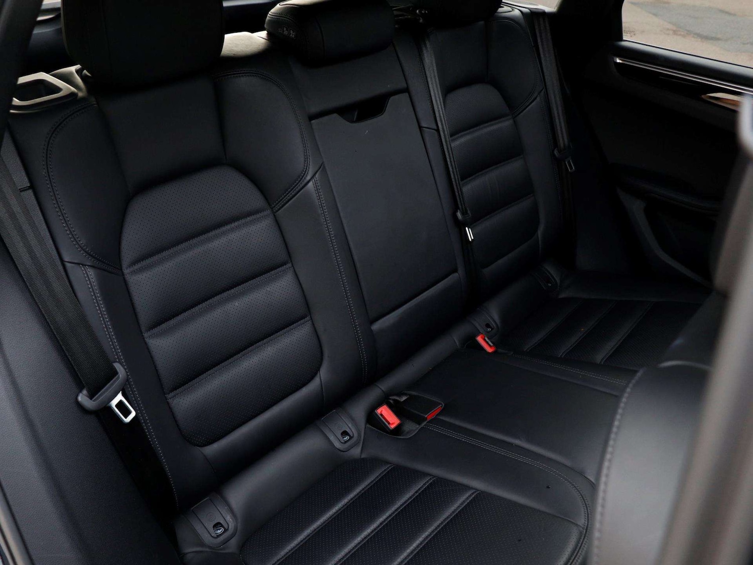 Used Porsche Macan 2021 for sale - 77348142: Photo 27