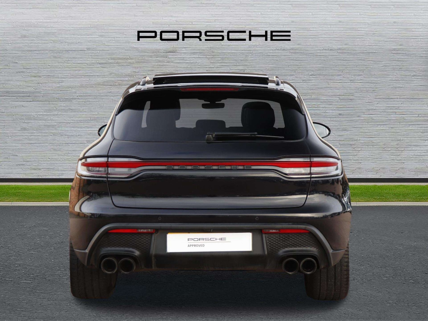 Used Porsche Macan 2021 for sale - 77348142: Photo 4