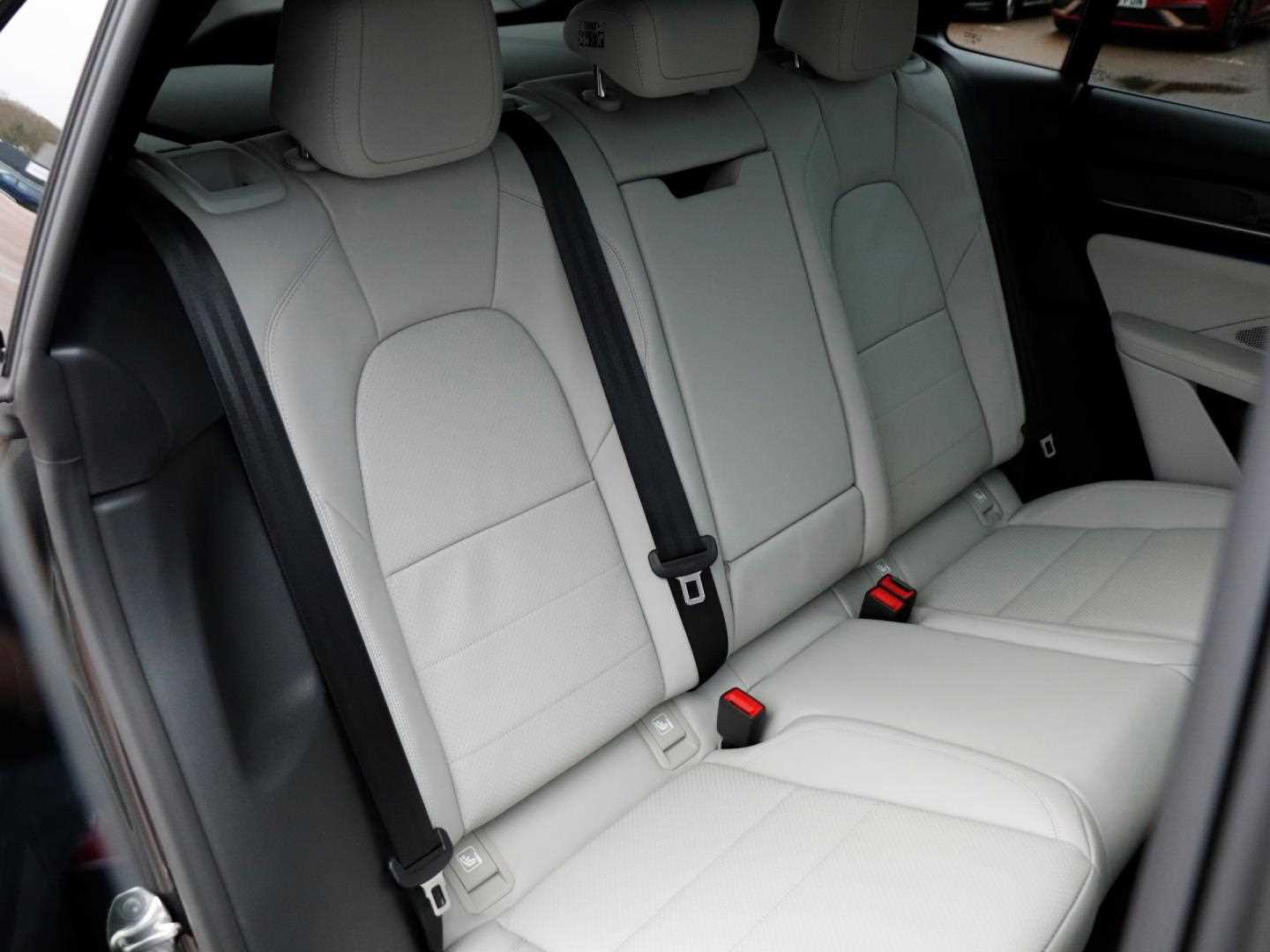 Used Porsche Macan 2024 for sale - 76329121: Photo 25