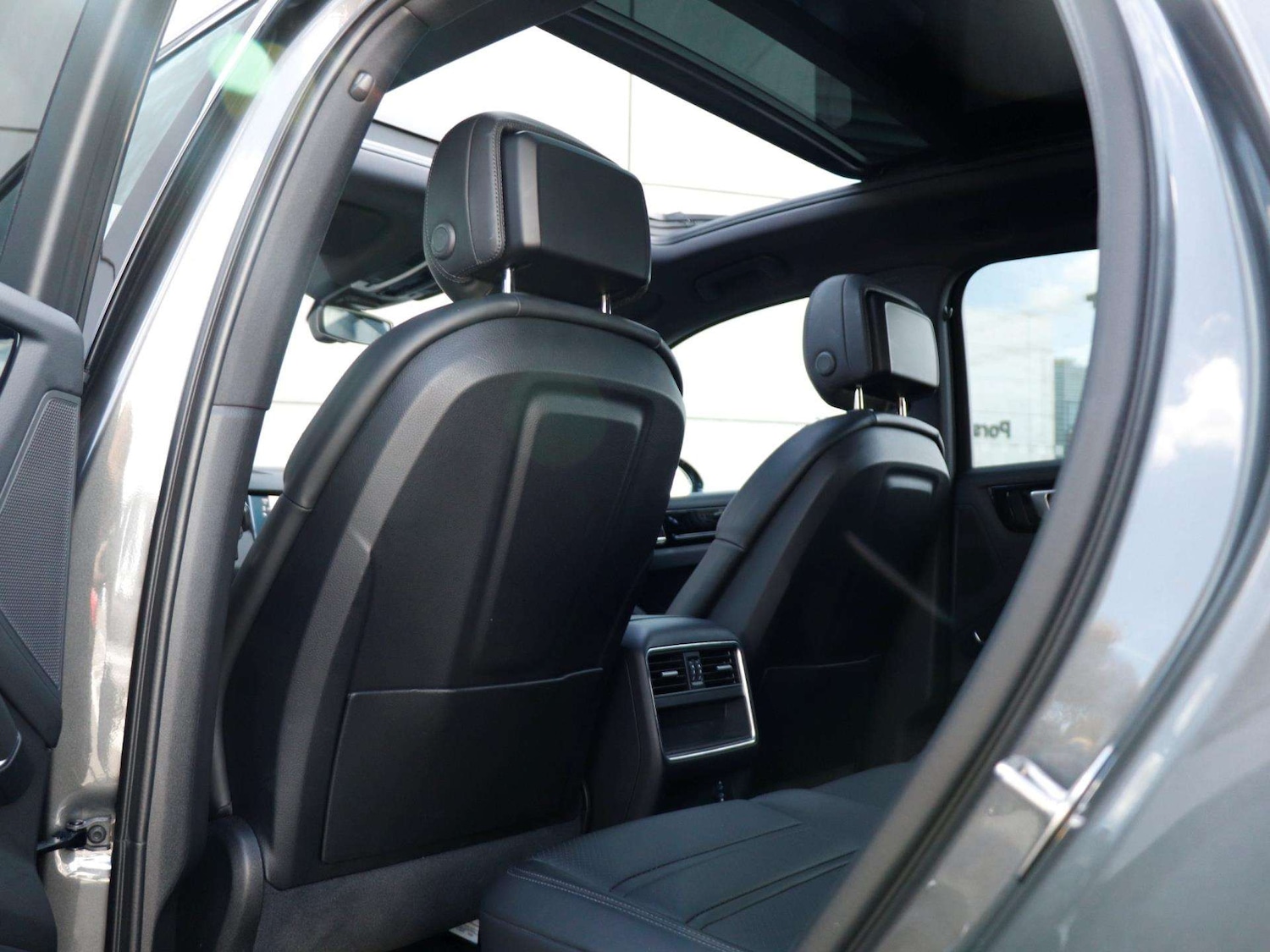 Used Porsche Cayenne 2022 for sale - 76242556: Photo 27