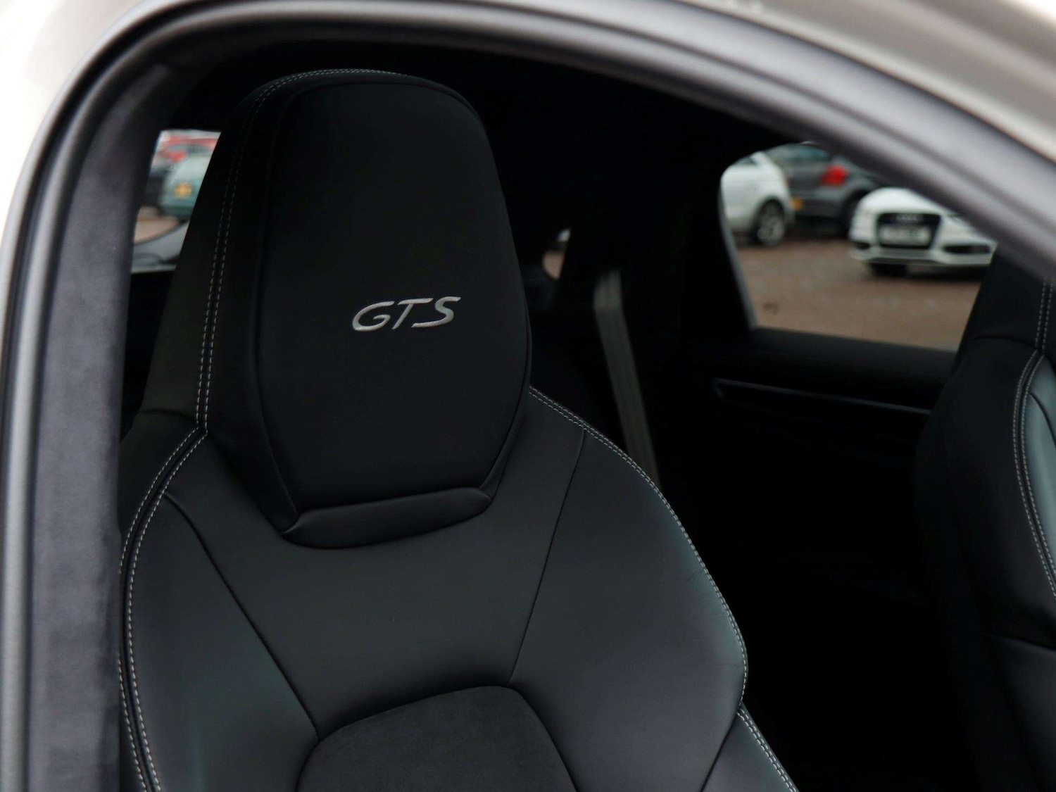 Used Porsche Cayenne for sale - 77428980: Photo 26