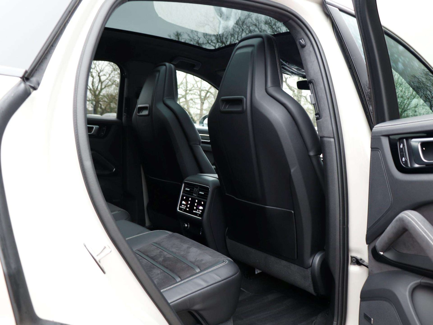 Used Porsche Cayenne for sale - 77428980: Photo 30