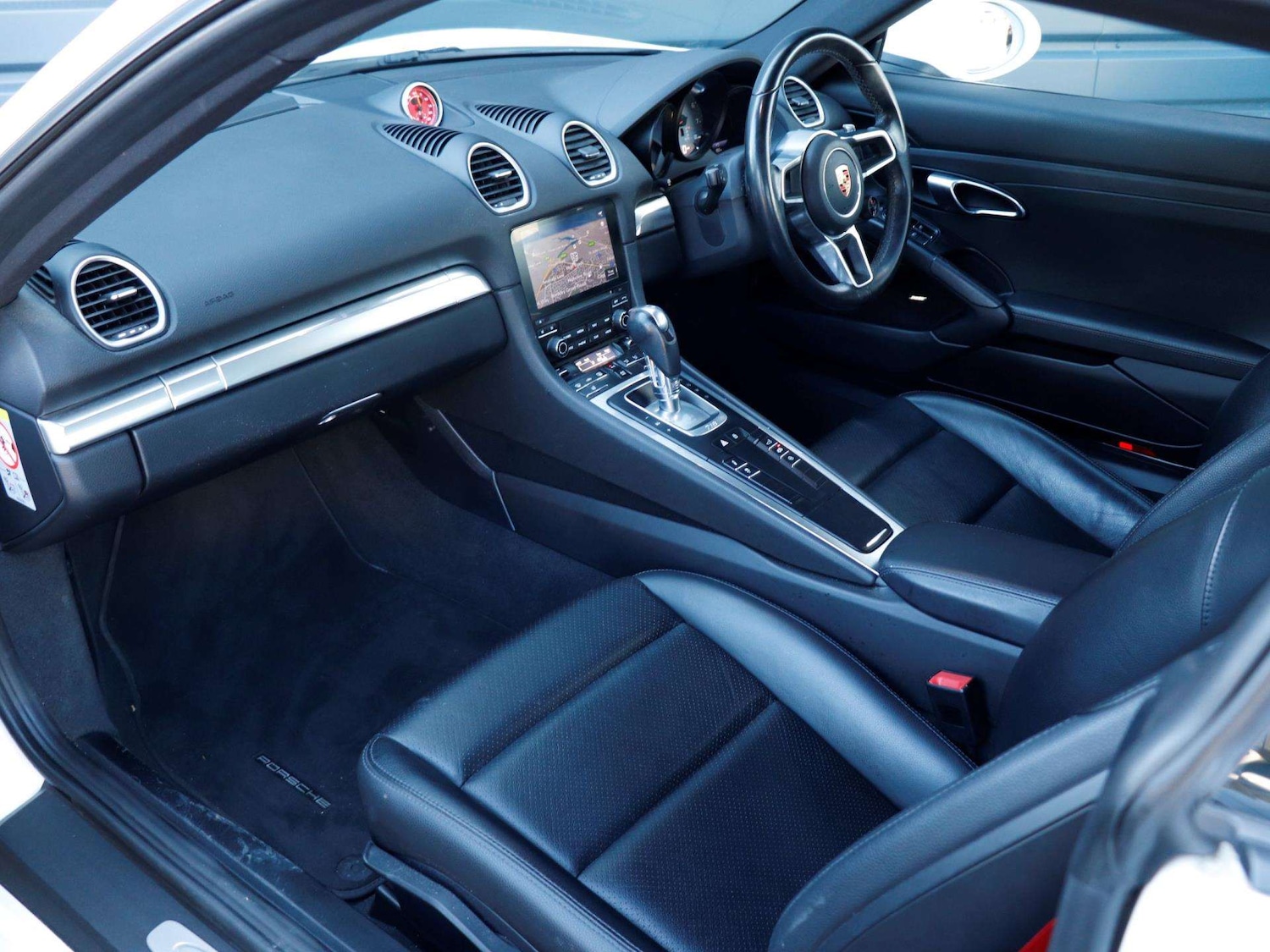 Used Porsche Other 2019 for sale - 75917929: Photo 9