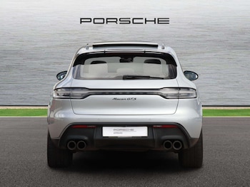 Used Porsche Macan 2023 for sale - 79351690: Photo
