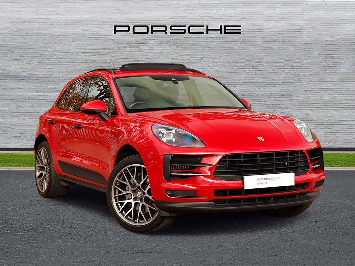 Used Porsche Macan 2020 for sale - 76488197: Photo 1