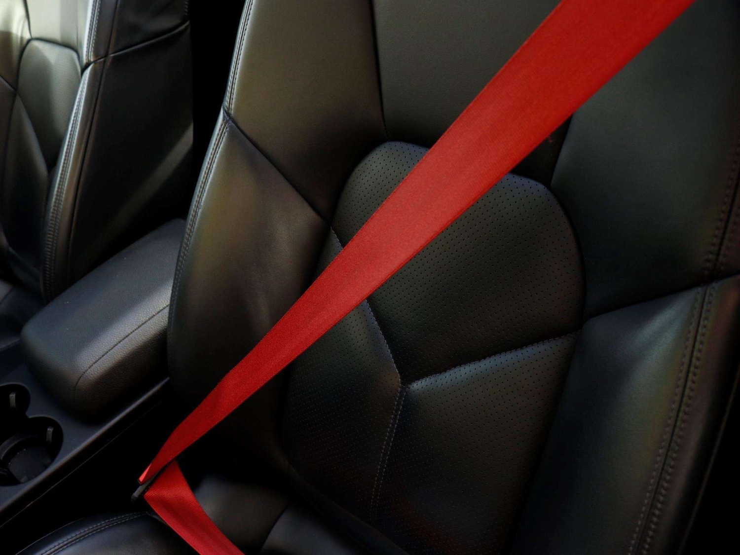 Used Porsche Macan 2020 for sale - 76488197: Photo 25