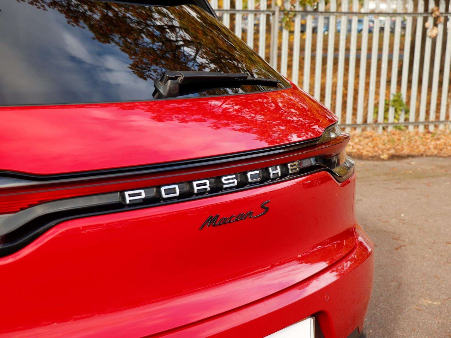 Used Porsche Macan 2020 for sale - 76488197: Photo 26