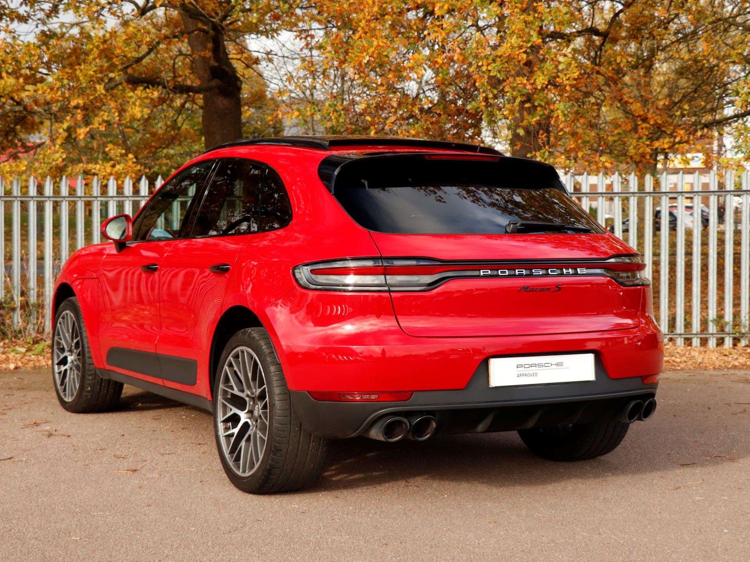 Used Porsche Macan 2020 for sale - 76488197: Photo 35