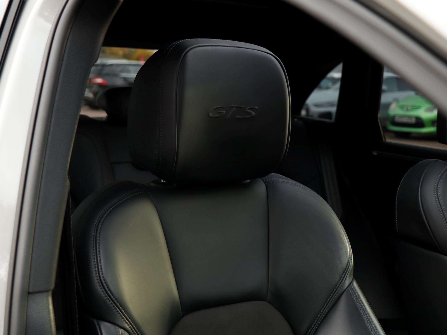 Used Porsche Macan 2021 for sale - 76475867: Photo 24