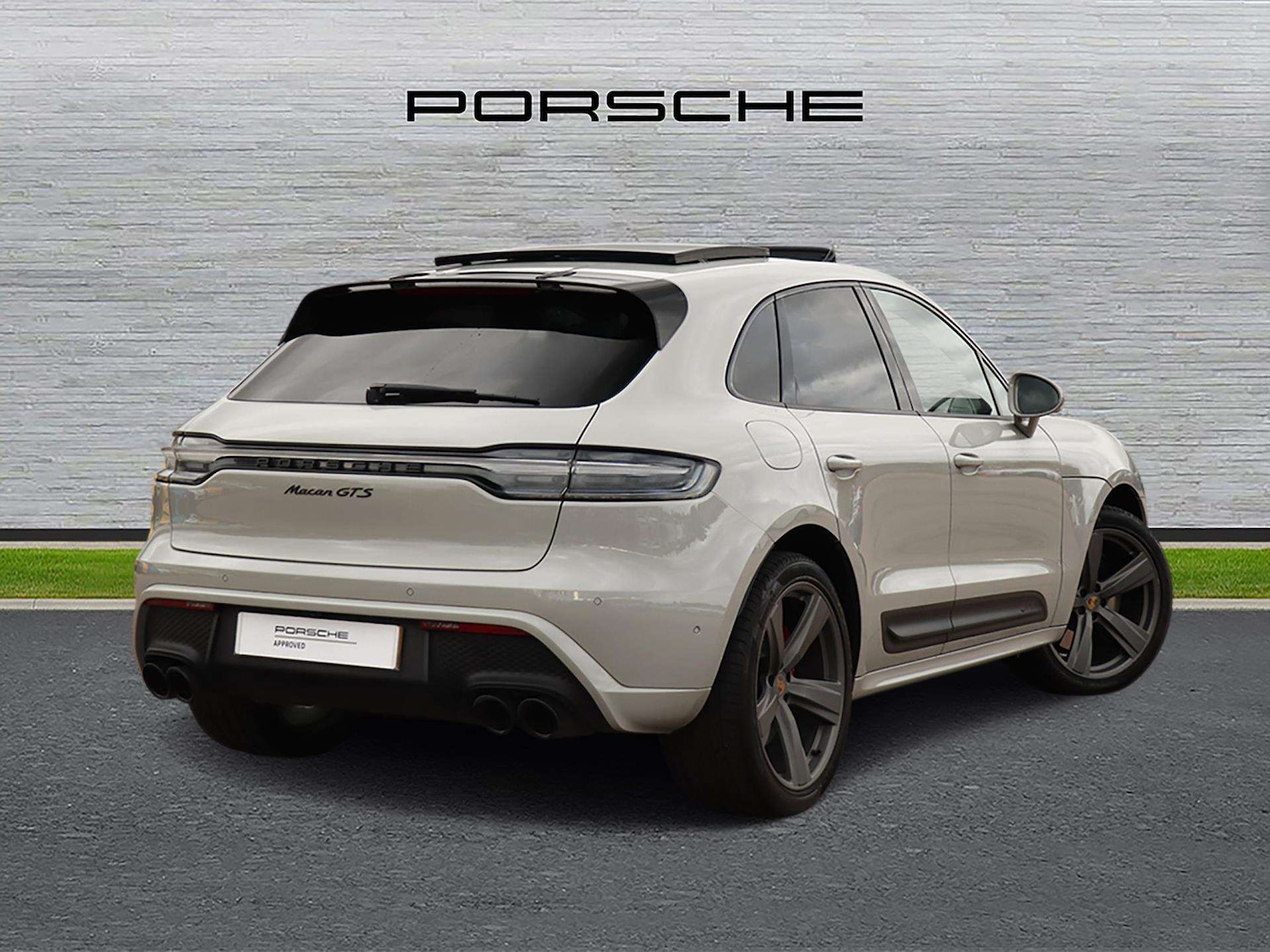 Used Porsche Macan 2021 for sale - 76475867: Photo 3