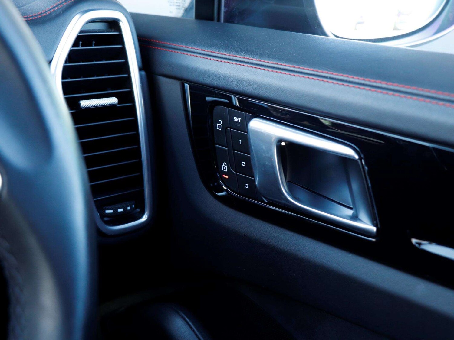 Used Porsche Cayenne 2022 for sale - 77943471: Photo 22