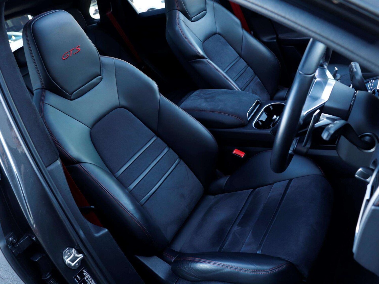 Used Porsche Cayenne 2022 for sale - 77943471: Photo 25