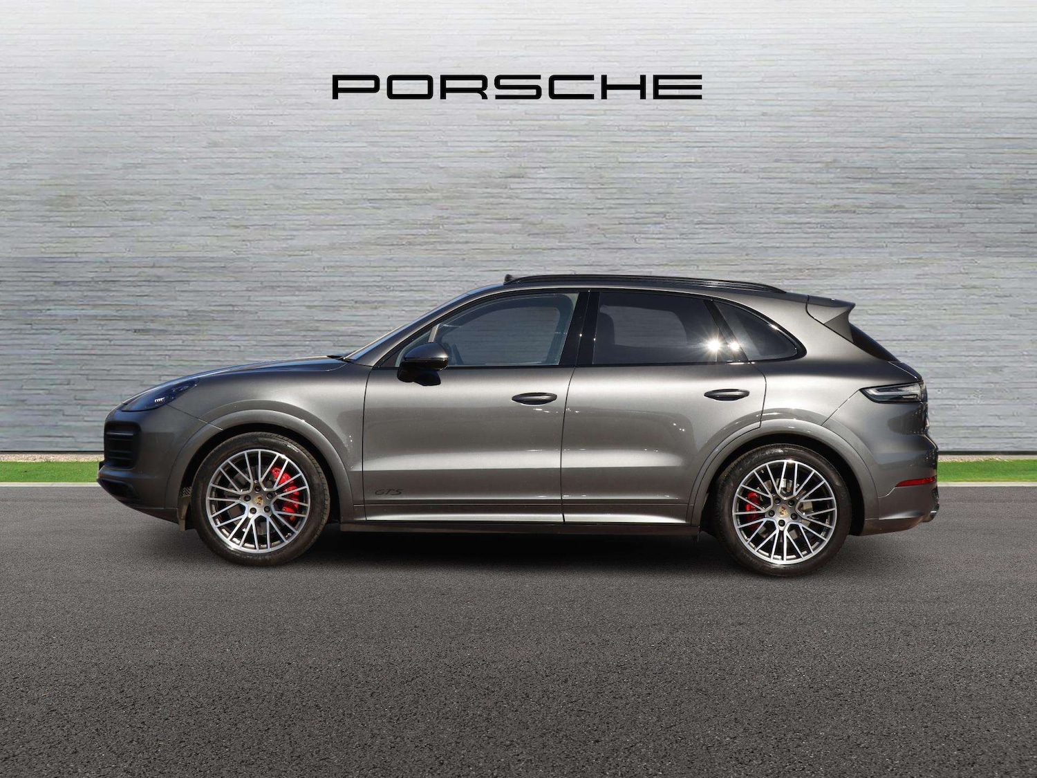 Used Porsche Cayenne 2022 for sale - 77943471: Photo 4