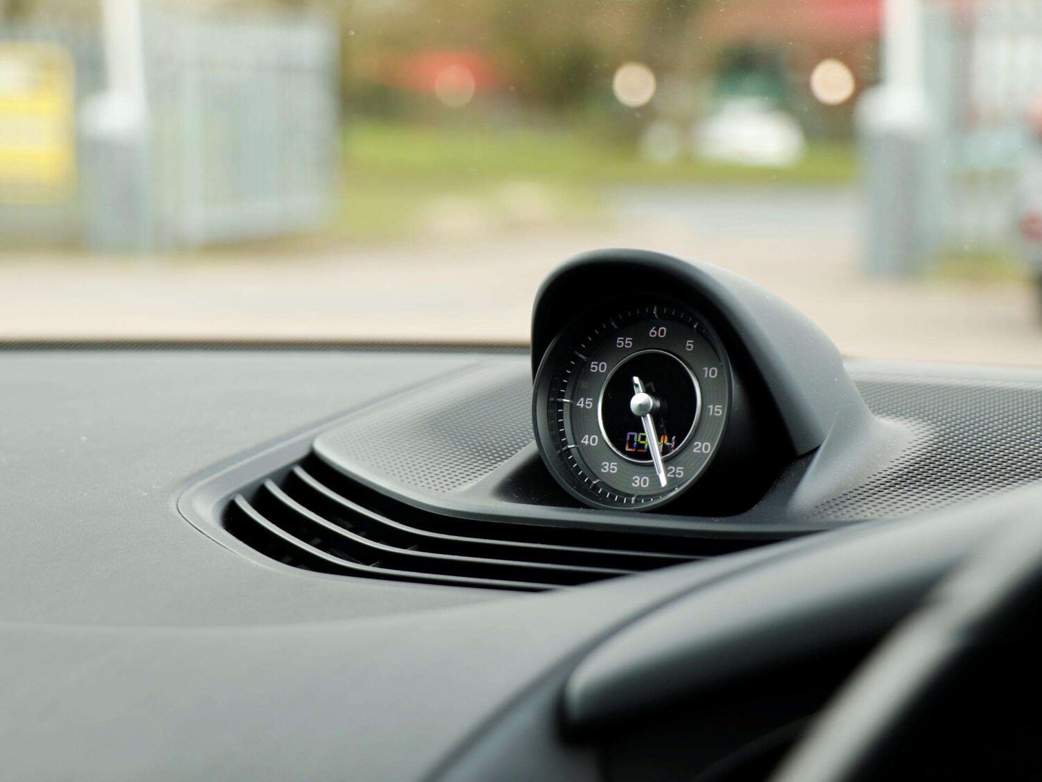 Used Porsche Taycan 2023 for sale - 78104375: Photo 14