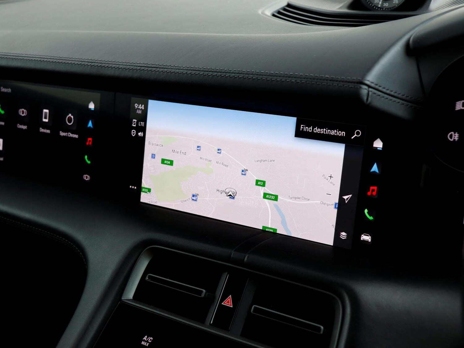 Used Porsche Taycan 2023 for sale - 78104375: Photo 15