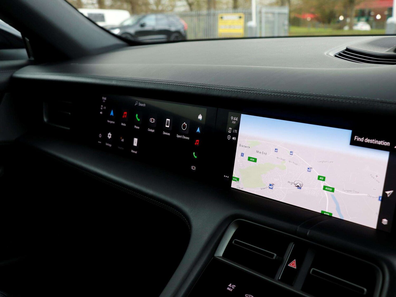 Used Porsche Taycan 2023 for sale - 78104375: Photo 17