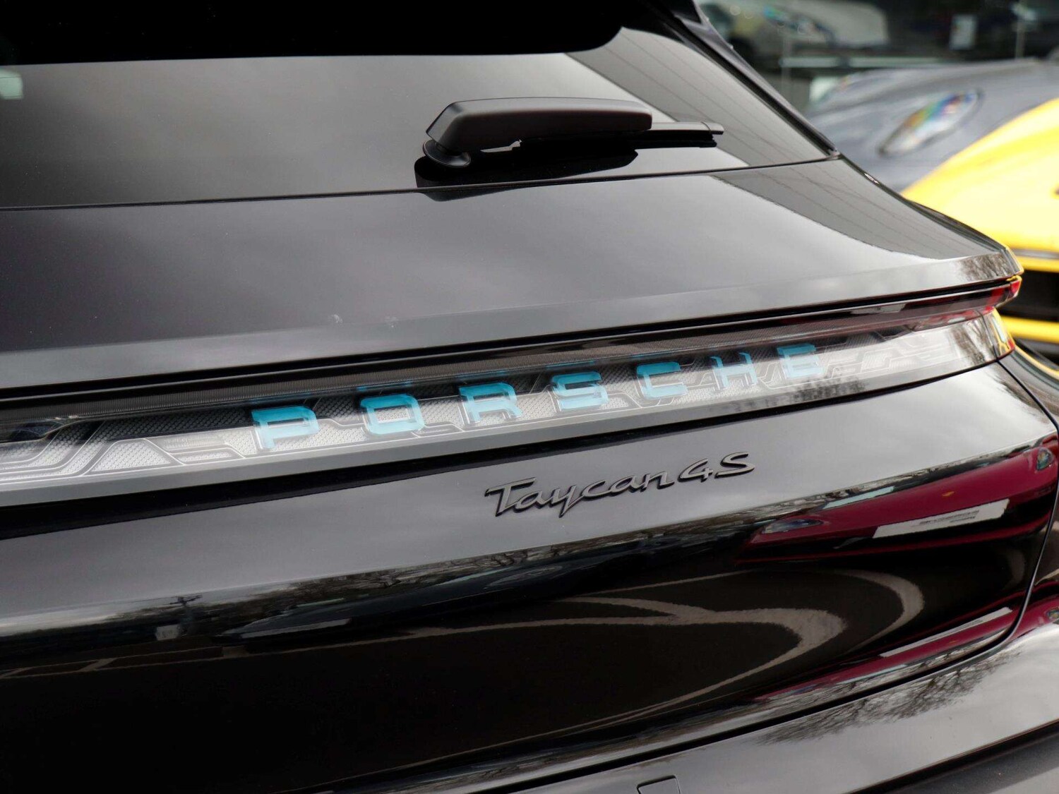 Used Porsche Taycan 2023 for sale - 78104375: Photo 31