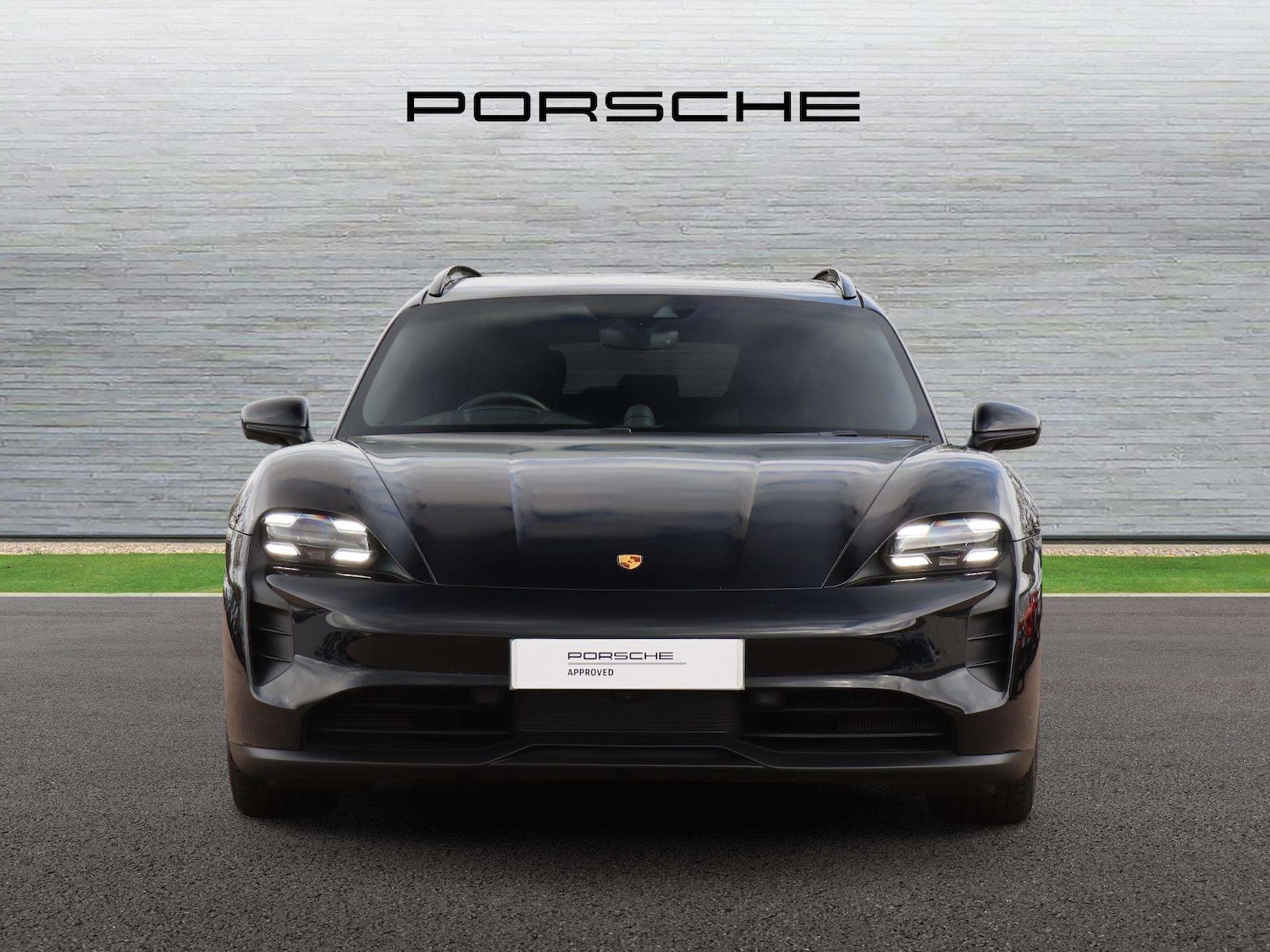 Used Porsche Taycan 2023 for sale - 78104375: Photo 5