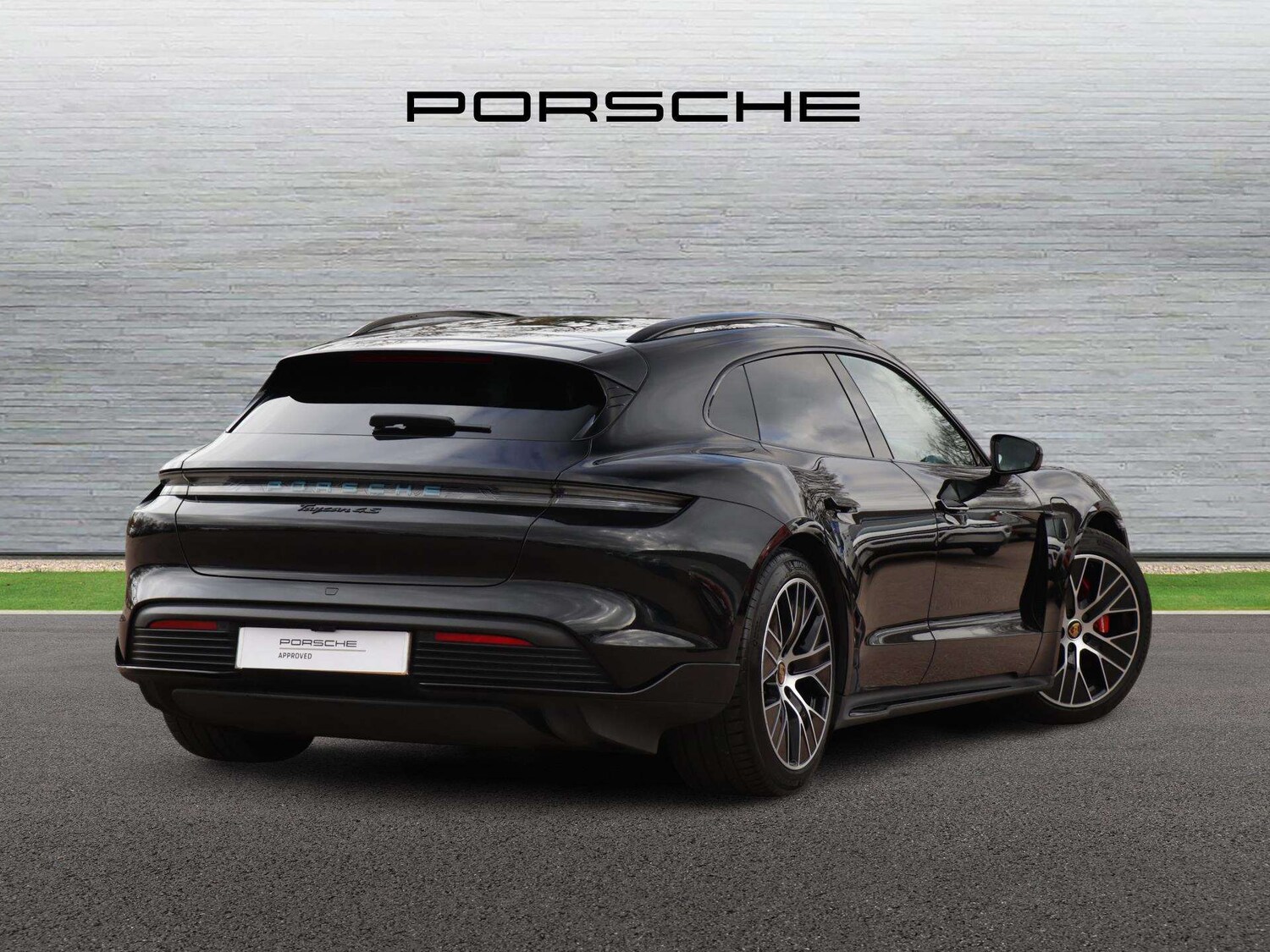 Used Porsche Taycan 2023 for sale - 78104375: Photo 8