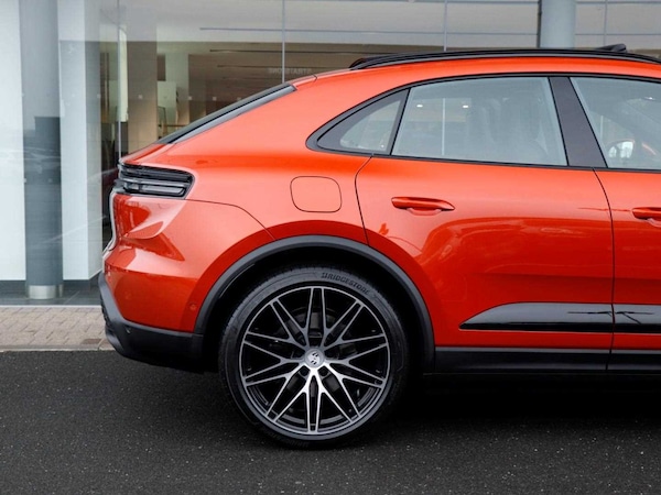 Used Porsche Macan 2025 for sale - 75555354: Photo 29