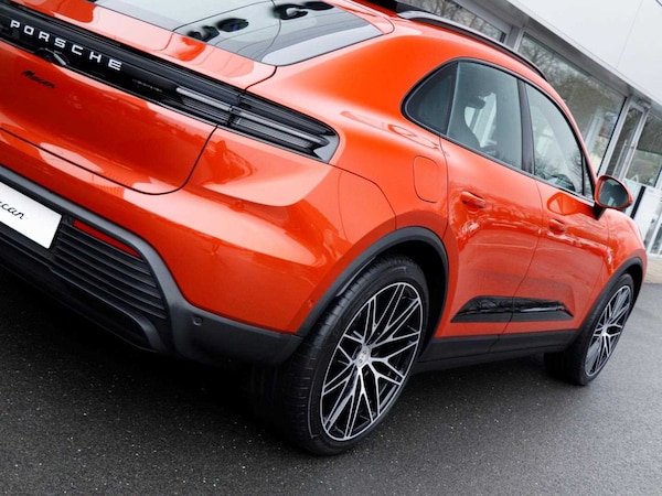Used Porsche Macan 2025 for sale - 75555354: Photo 31